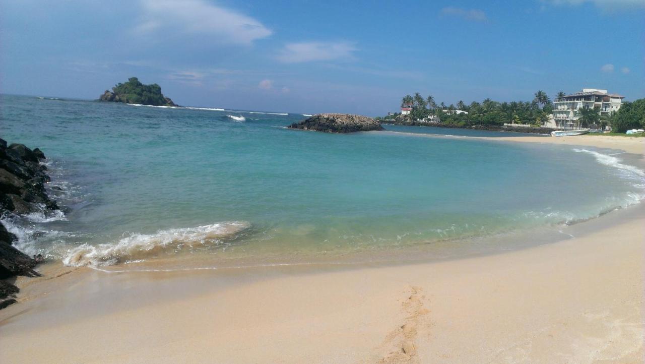 Sundance Surf Coconut Point Hotel Weligama Luaran gambar