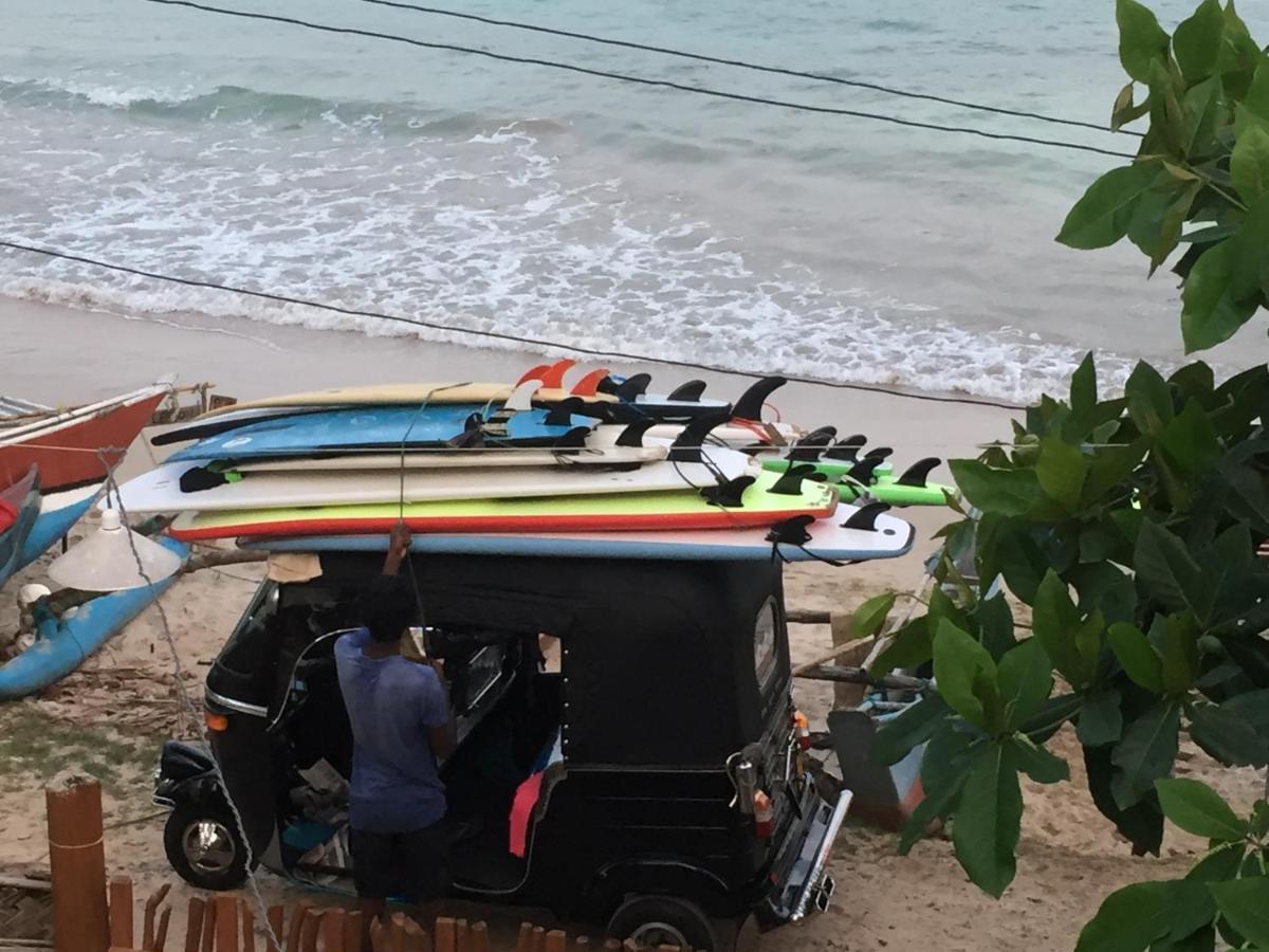 Sundance Surf Coconut Point Hotel Weligama Luaran gambar